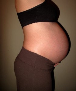 Фото живота на 32 неделе беременности