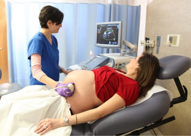 Черный кал при беременности после приема железа
